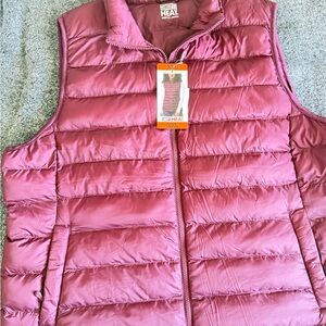 32 Degrees Women's Quilted Puffer Vest in Dusty Rose